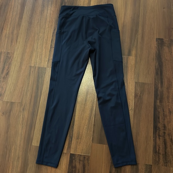 Tommy Hilfiger Sport Navy Leggings Size Medium- Workout, Yoga, Activewear - Picture 2 of 11